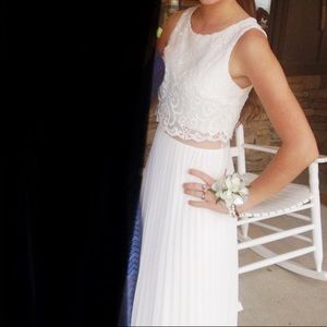 Long White Wedding/Formal Dress